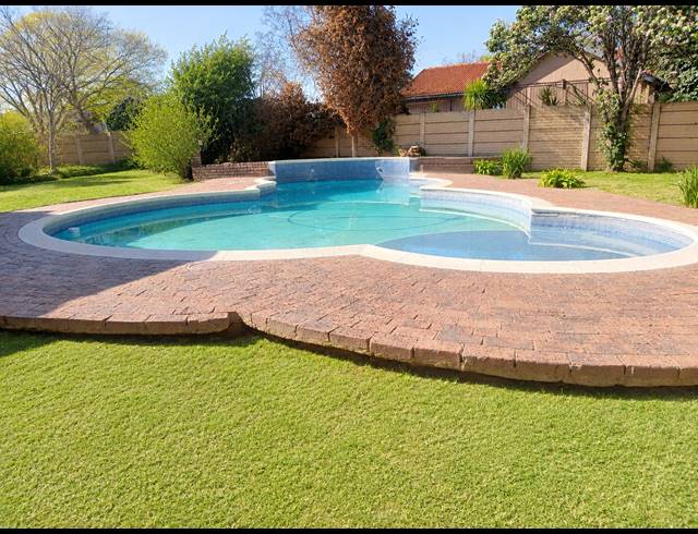 3 BEDROOM FREEHOLD FOR SALE IN ELSPARK